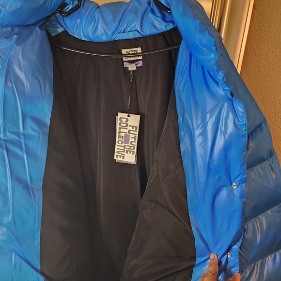 Blue Future Collective Bubble Coat 💙💙💙 - Picture 5 of 7